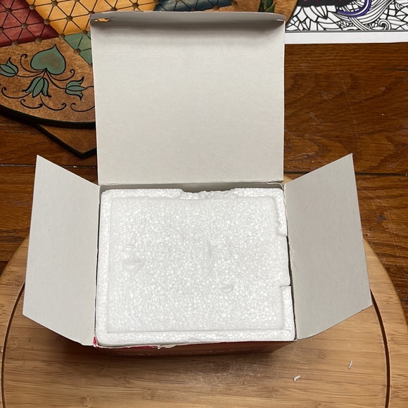 Dept 56 Merry Makers Sidney the Singer - Used but Boxed - Picture 6 of 6